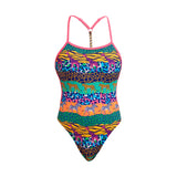 Gedraaid damespakje Gone Wild